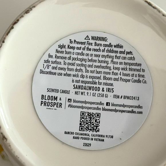 Sandalwood and Iris candle 🕯️ letter M ceramic 12 oz mug combo - Picture 4 of 4